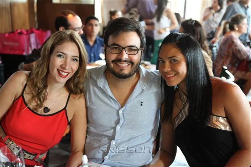 Danielle Holanda, Vinicius Machado e Cris Sousa