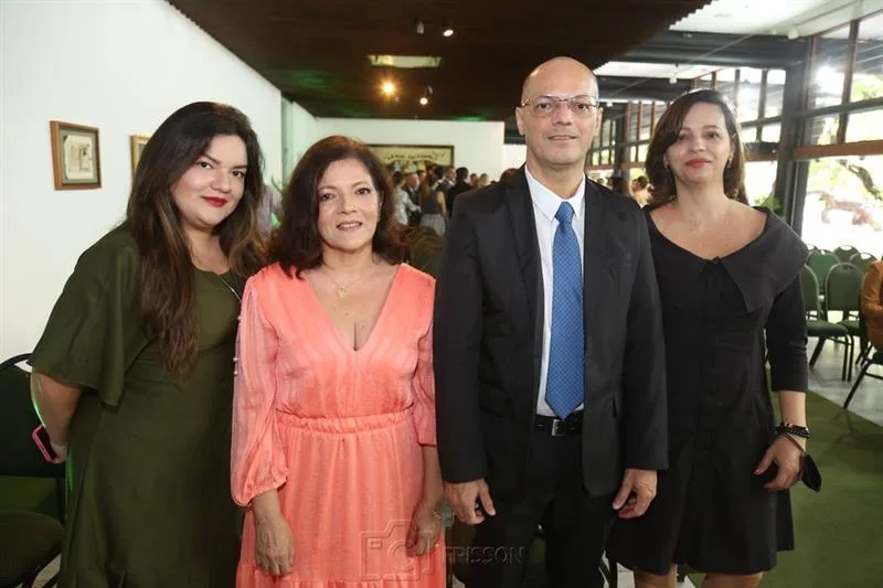 Ana Paula, Elzana, Gonçalves, Robson e Silvana Rios