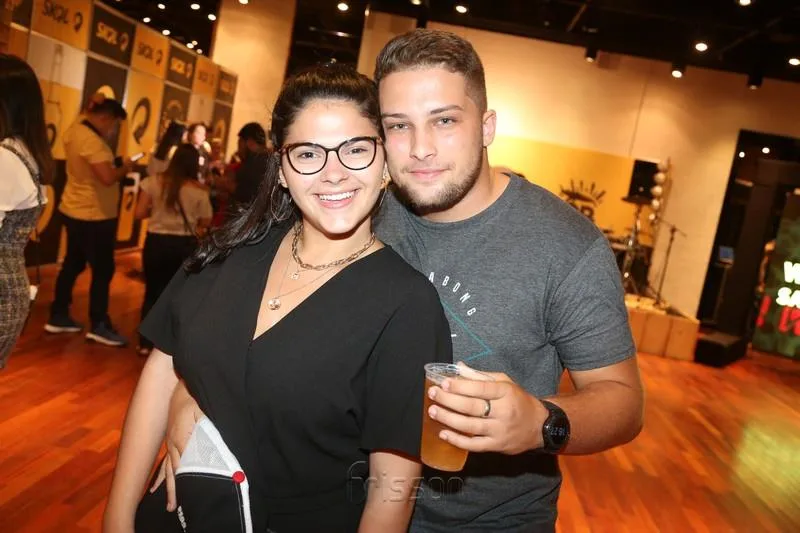 Carol Cialdini e Matheus Oliveira