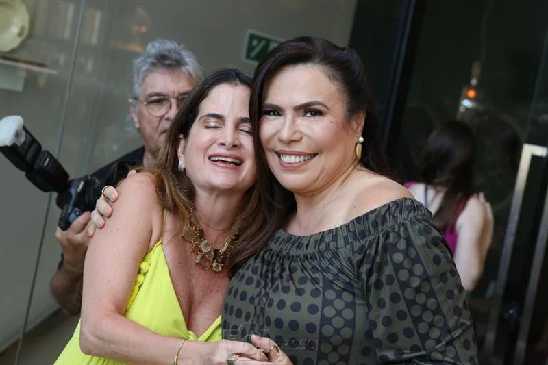 Adriana Bezerra e Andrea Rios