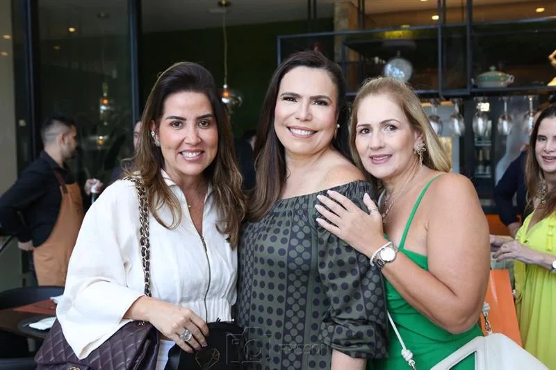 Ana Vládia Salles, Andrea Rios e Márcia Peixoto
