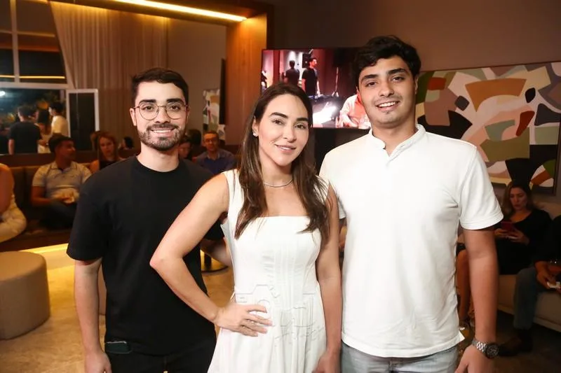 Arthur, Ana Brígido e Davi Aguiar