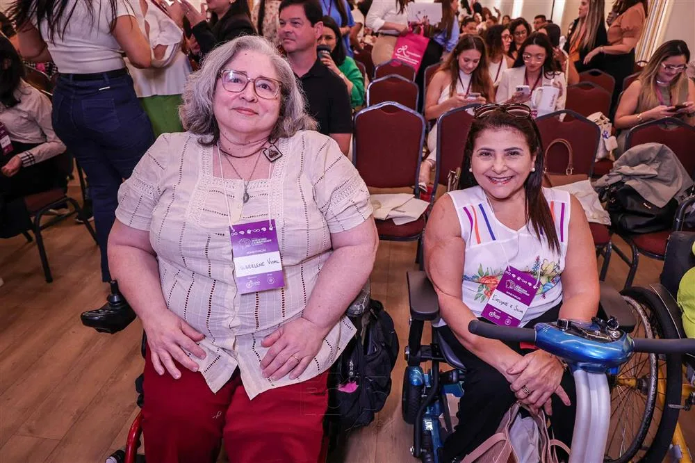 Alberlene Vidal e Evelyne Silva