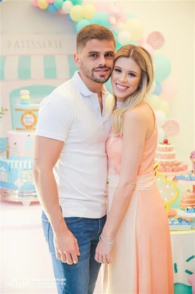 Ivan Bezerra Neto e Isabela