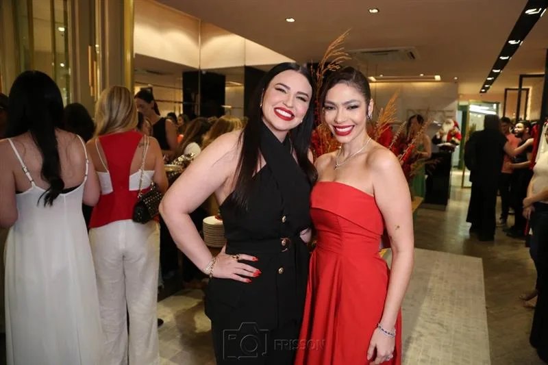 Ana Silvia Lima e Bruna Bezerra