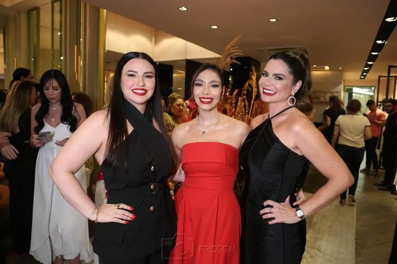 Ana Silvia Lima, Bruna Bezerra e Dzrre Cavalcante