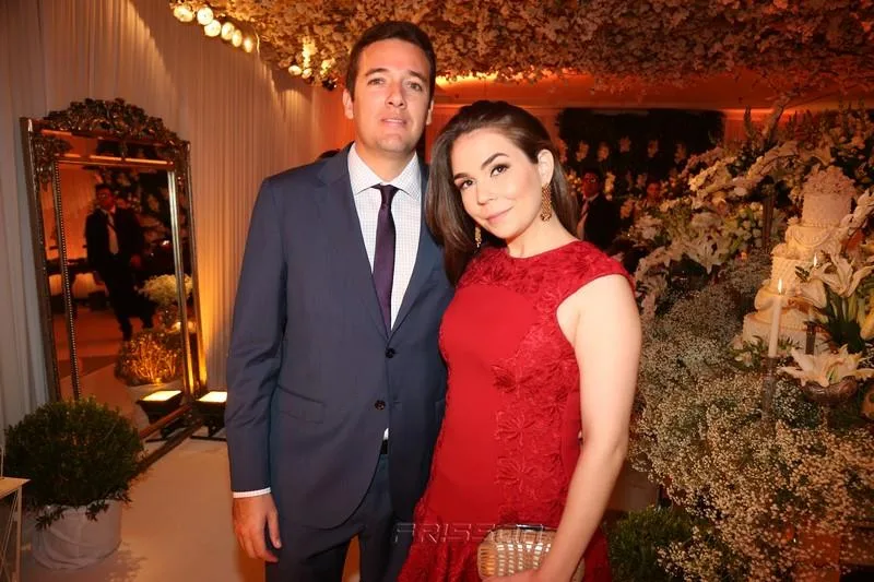 Artur e Thaís Oliveira