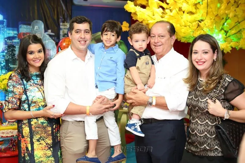Aniversário de Rafael Neto