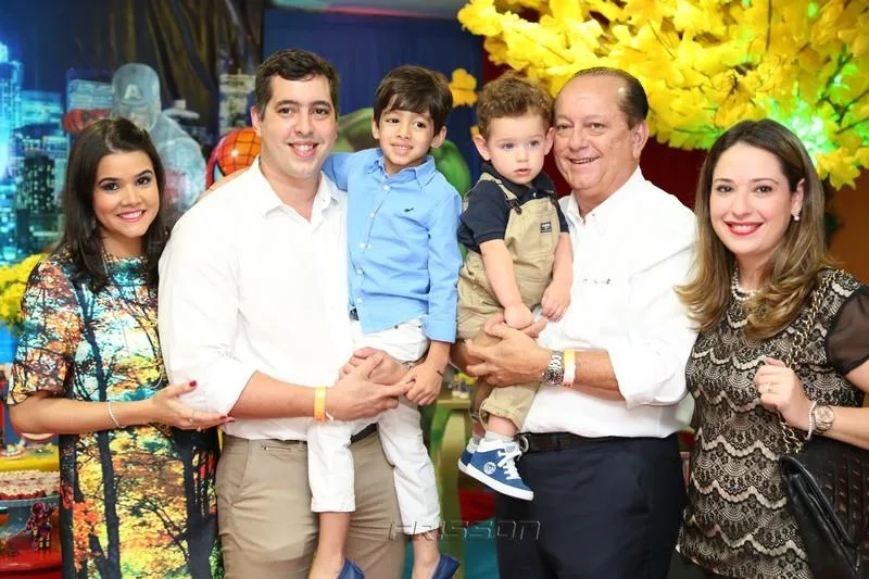 Aniversário de Rafael Neto