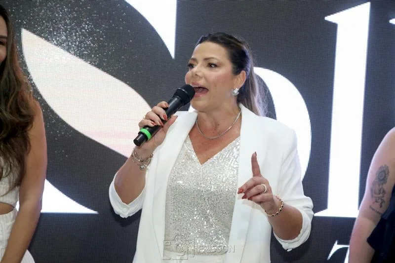 Anne Caroline Nascimento