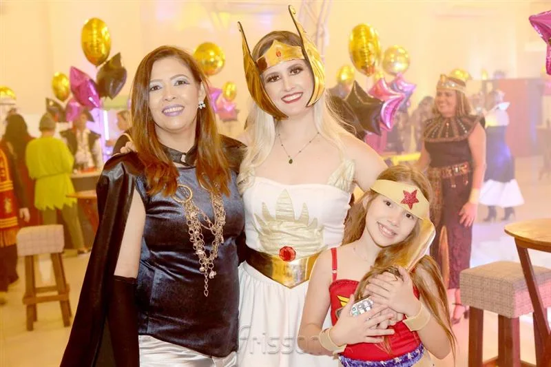 Alessandra Magalhães, Priscila e Maria Clara Leite