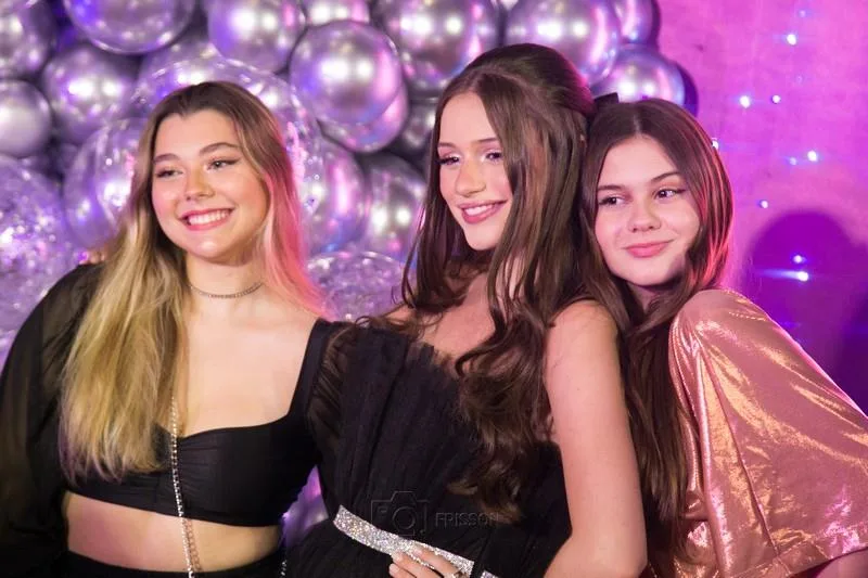 15 Anos de Sarah Falcão