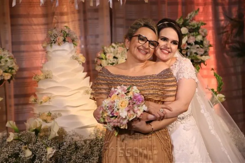 Angela Marcia e Isabela Colari