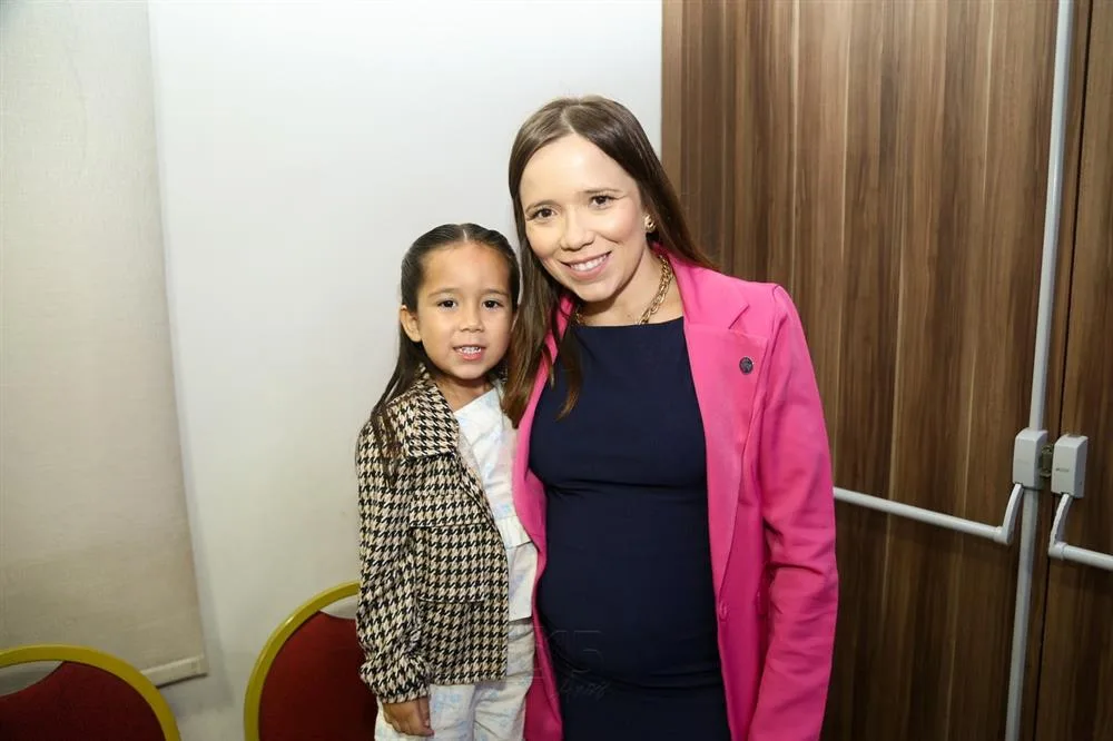 Cecília Bonfim e Camilla Cruz