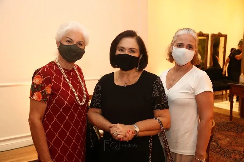 Alódia e Samyra Guimarães com Bárbara Freire
