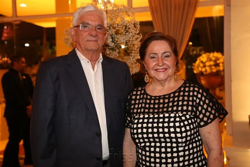 Assis e Meiriane Machado