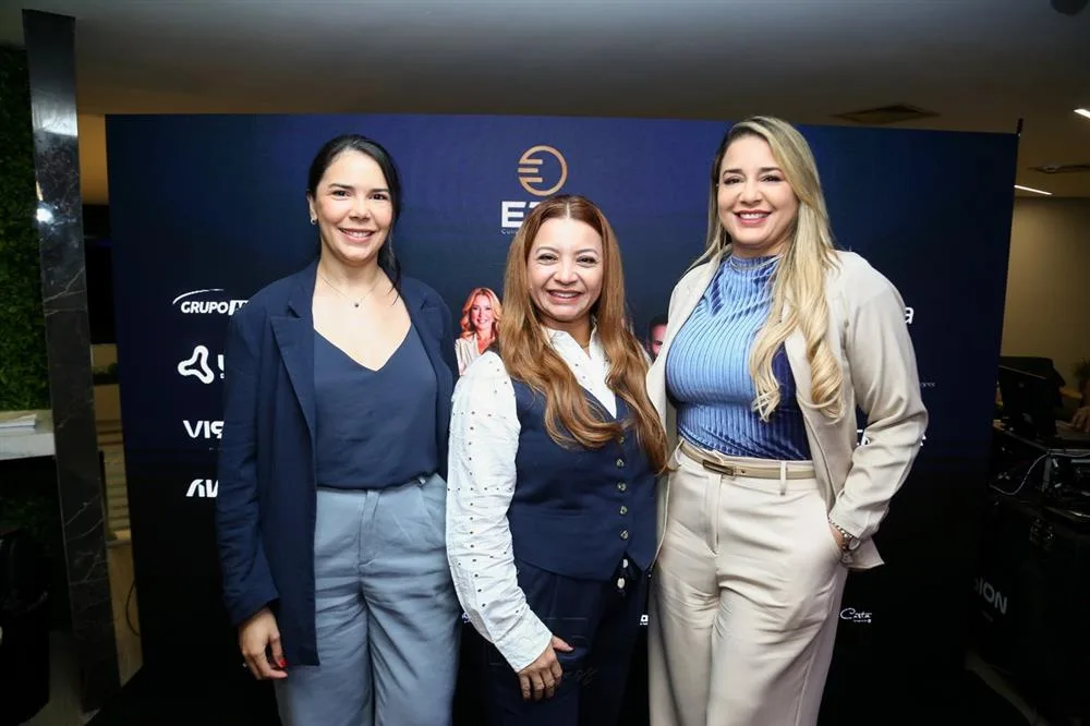 Bruna Almeida, Carol Nunes e Elane Moraes