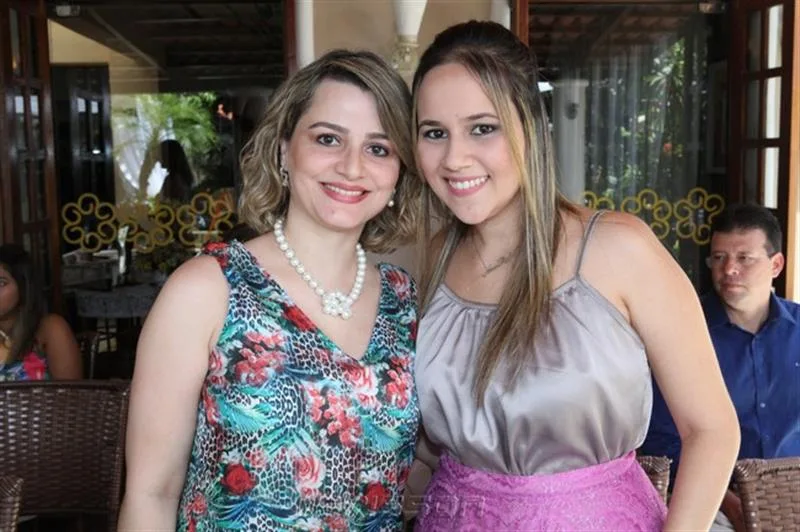 Carolina Sá e Ana Rafaella Soares
