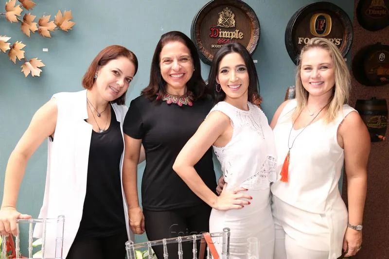 Manuela Correa, Melissa Dall Olio, Renata Cavalcante e Anelisa Franco