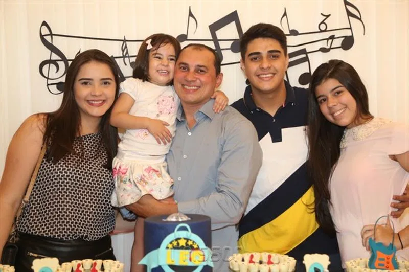 Andressa, Ligia, Leo, Celso Filho e Luisa Almeida