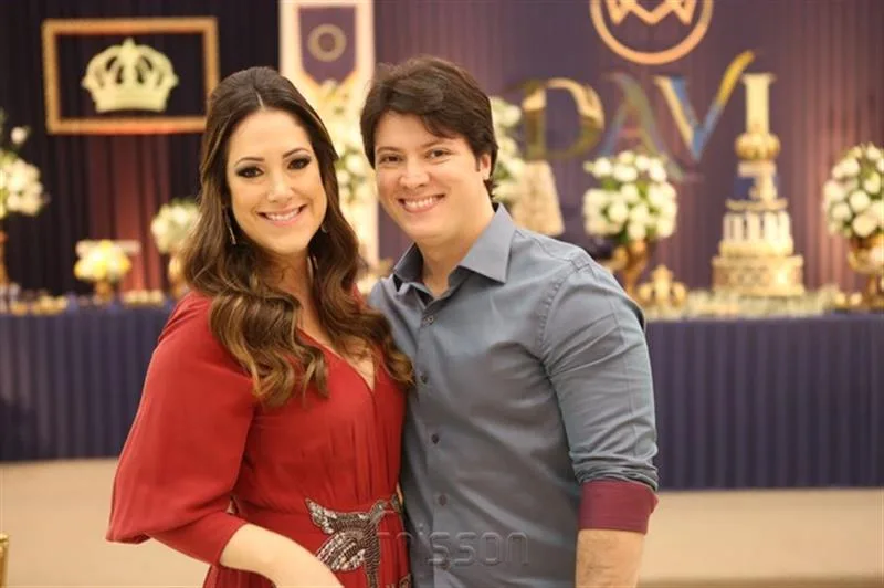 Camilla Coutinho e Junior Freitas