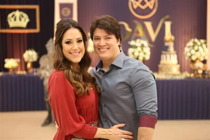 Camilla Coutinho e Junior Freitas