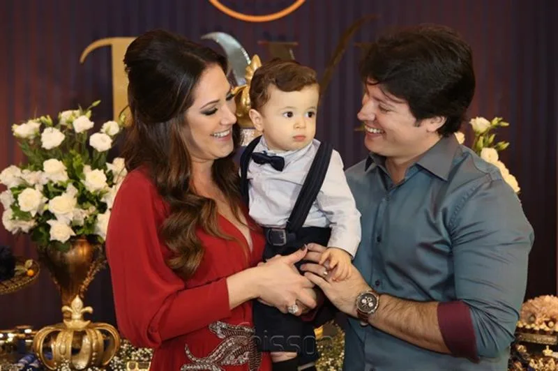 Camilla Coutinho, Davi e Júnior Freitas