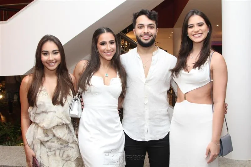 Beatriz Colares, Giovanna Araujo, João Arthur Leitão e Julia Cambraia