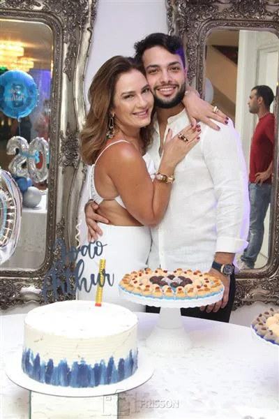 Cintya e João Arthur Leitão