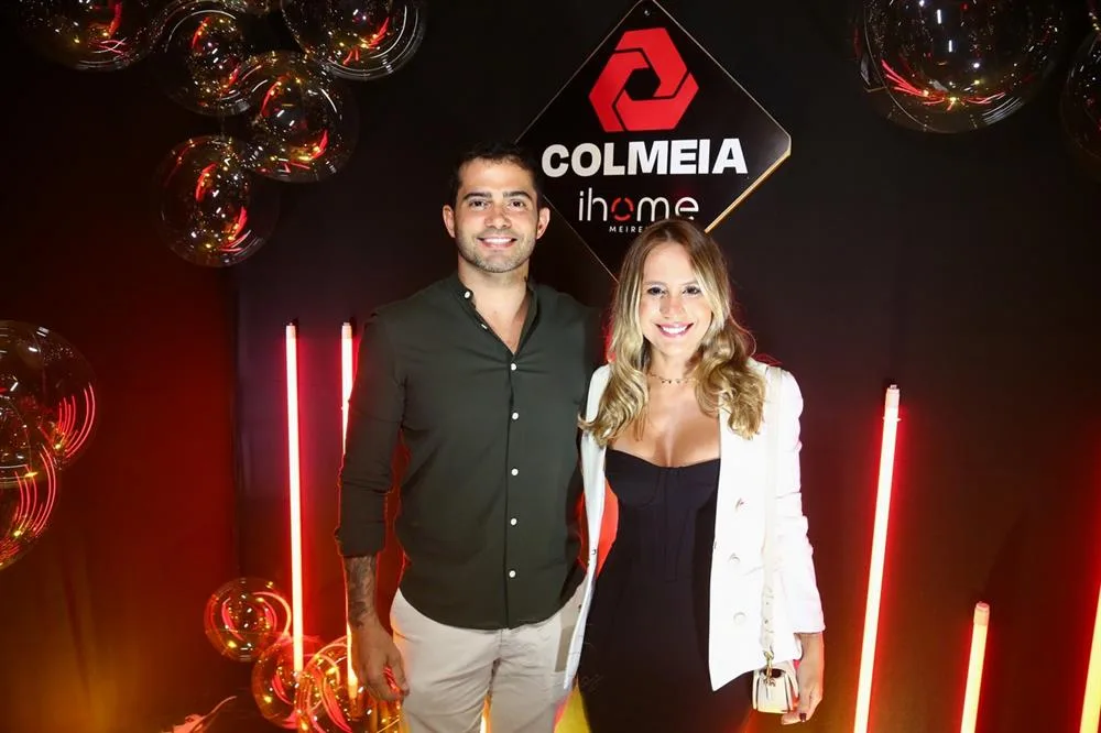 Arthur Lomonaco e Viviane Farias