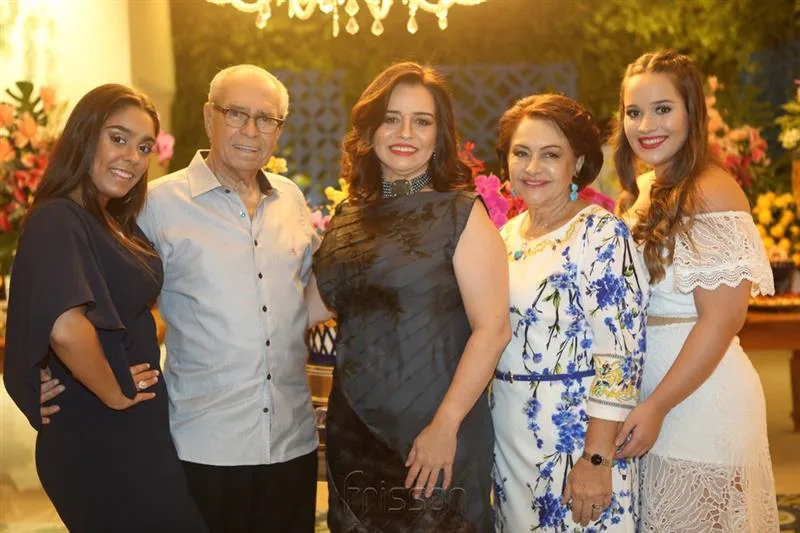 Ana Carolina, Eymard, Lia, Bárbara e Ana Paula Freire