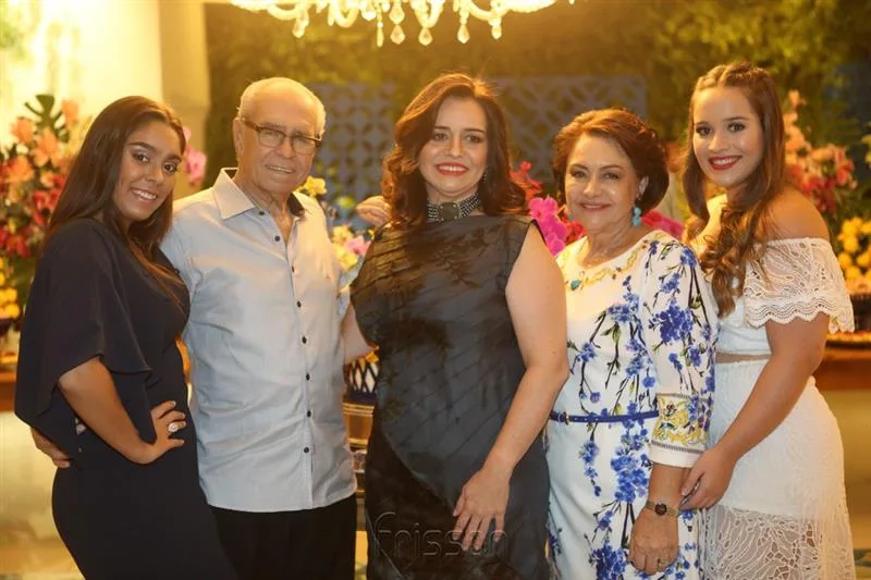 Ana Carolina, Eymard, Lia, Bárbara e Ana Paula Freire