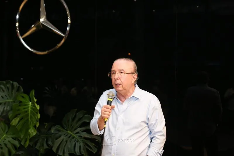 Antônio José Mello