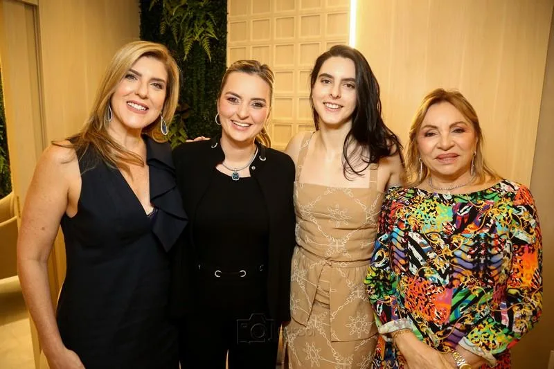 Carla Sofia, Marielle Regadas, Marina Sofia e Gorete Pereira