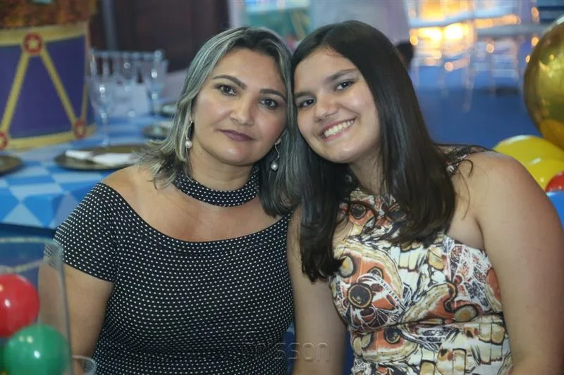 Angela Maria Oliveira e Giovanna Maria
