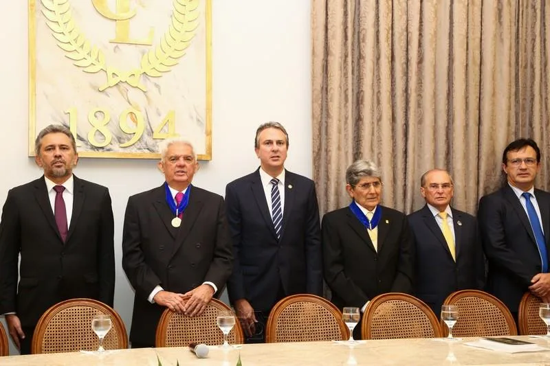 Camilo Santana é Homenageado pela Academia Cearense de Letras