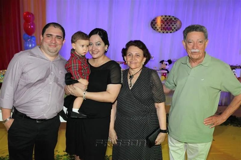 Adriano, João Vitor, Milena, Marta e Antonio Barbalho