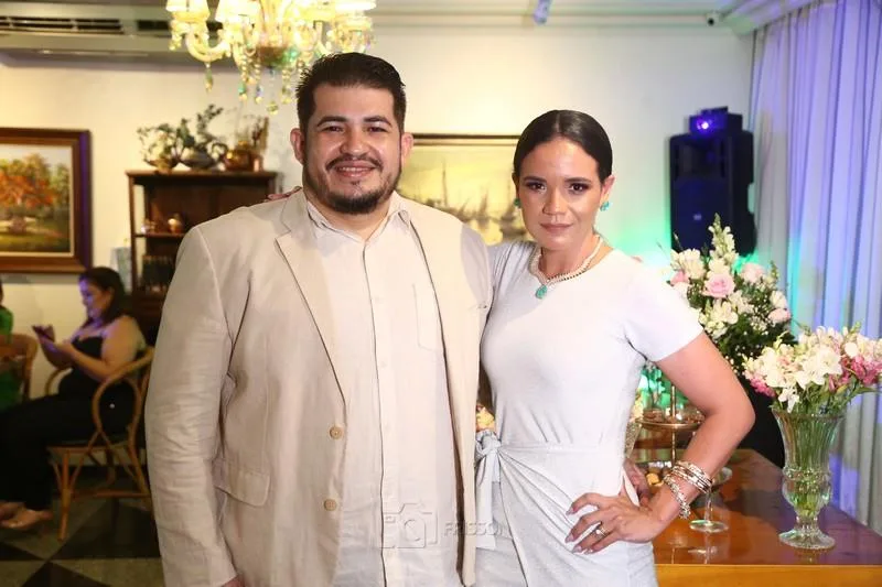 Carlos Eduardo e Mayara Lima