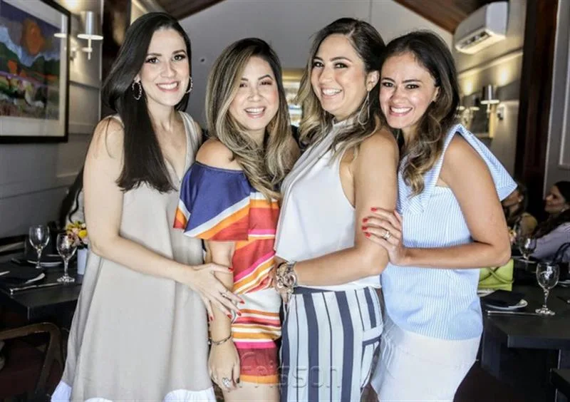 Giuliana Botelho, Carol Yamazaki, Marcela camurça e Bia Bezerra