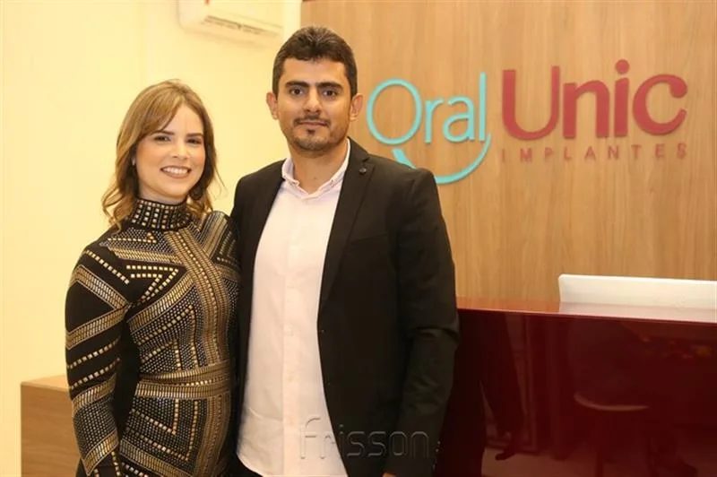 Anna Carolina Craveiro e Adairton Brito
