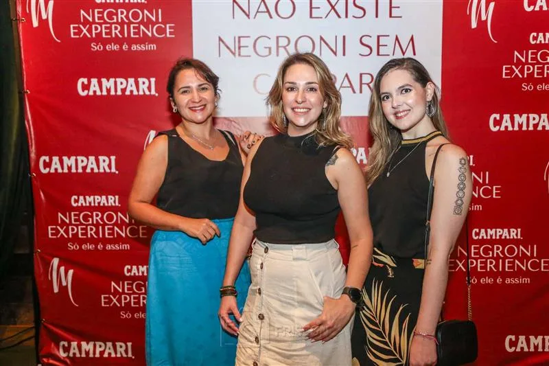 Cirlene Souto, Danielle Rossine e Sofia Frangolides