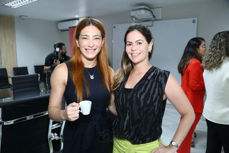 Aline Lima e Riana Aguiar