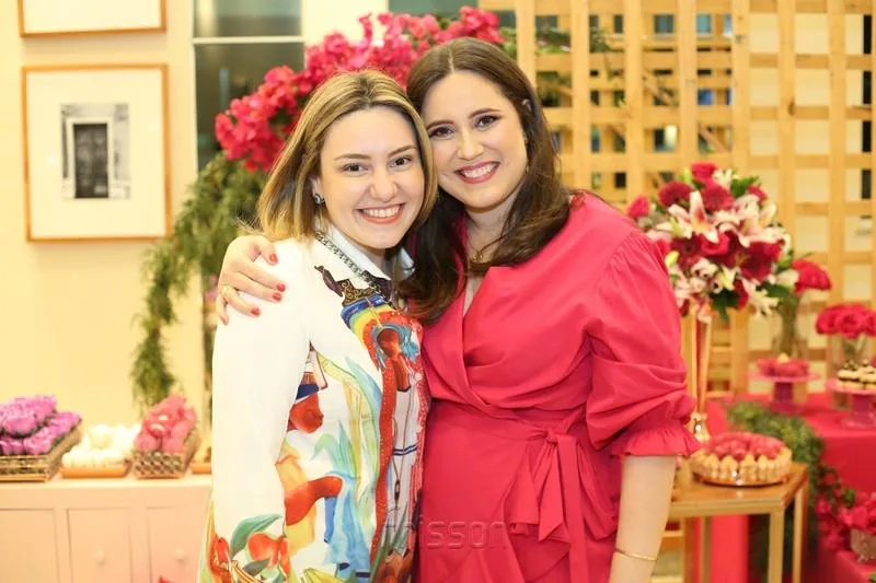 Nicole Mattos e Giviane Camilo