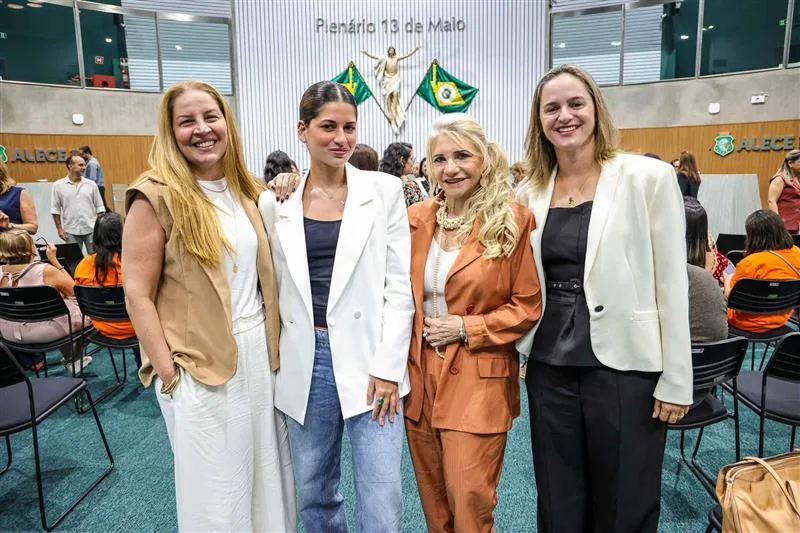 Cristiane Calls, Maria Clara Lima, Rosangela Dias e Laura Mota