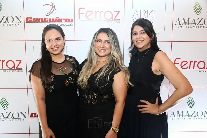 Ana Drielly, Natália Cantuária e Pamela Castro
