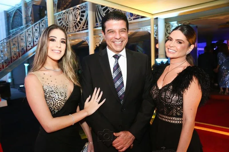Beatriz e Ronaldo Otoch e Desirre Cavalcante