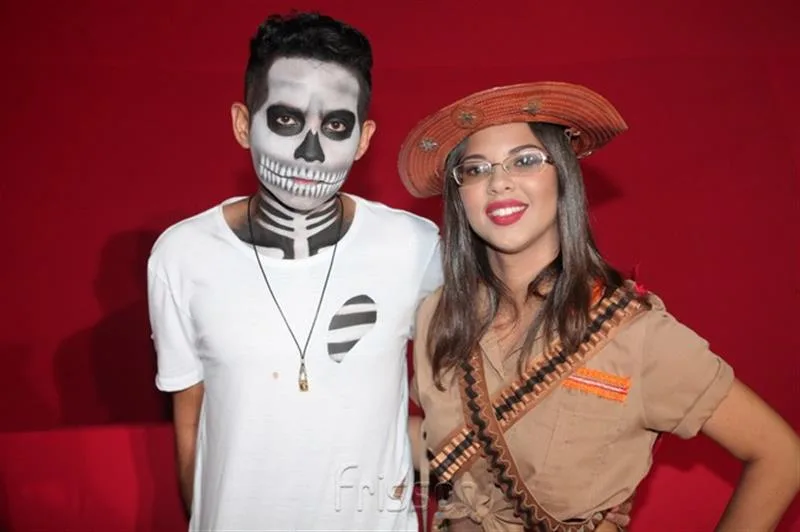 Ailton Gomes e Nayana Guimaraes