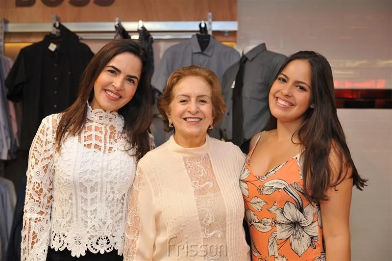 Ana Maria, Tereza e Marília Ximenes