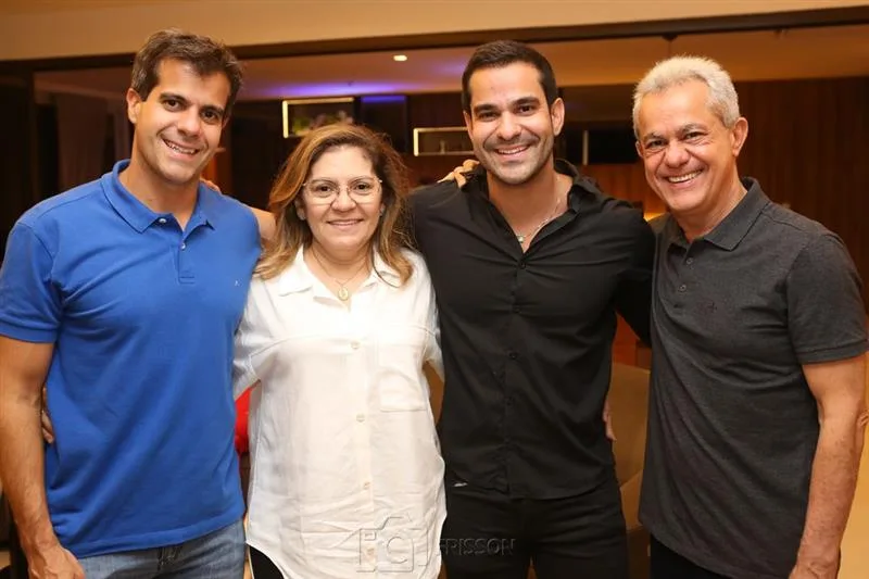 Alex Oliveira, Solineide Oliveira, Emerson Oliveira e Zenir Oliveira