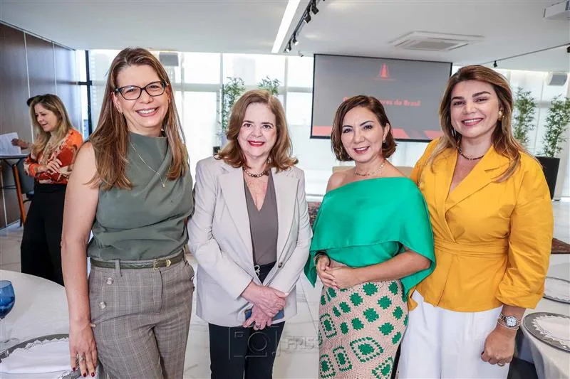 Aline Telles, Rosiane Medeiros, Axileia Farias e Chris Estrela